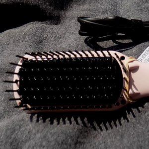 L'ange Le Vite Ceramic Hair Straightening Brush